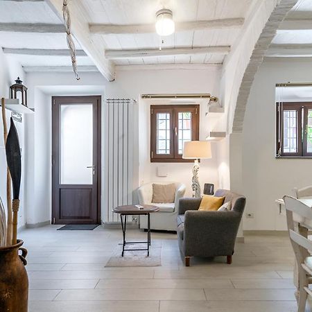 Eleganza In Centro Sul Lago - Ангвиллара-Сабация Экстерьер фото